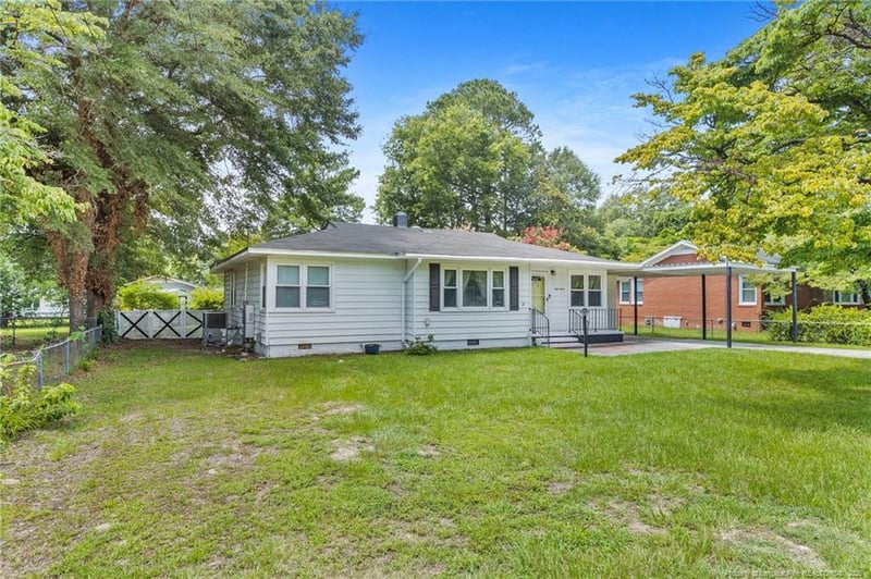 812 Poplar Dr, Fayetteville, NC 28304