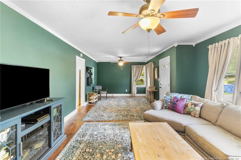 812 Poplar Dr, Fayetteville, NC 28304