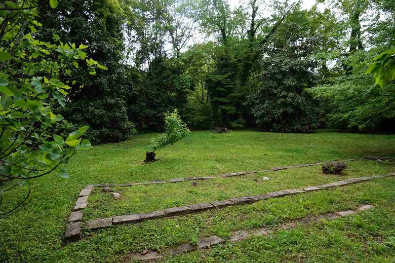812 Runnymede Rd, Raleigh, NC 27607