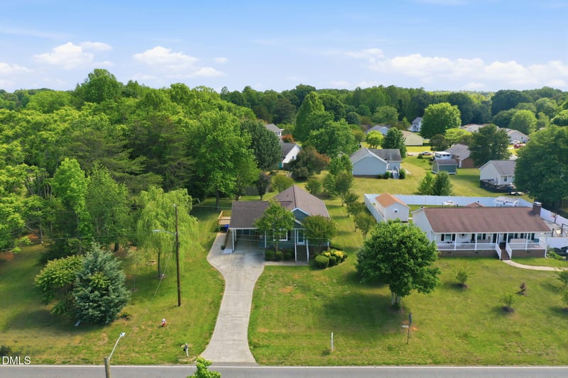 812 Stagecoach Rd, Mebane, NC 27302