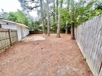 812 Stoneykirk Dr, Fayetteville, NC 28314