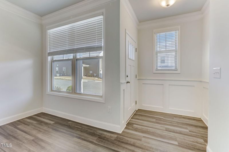 812 Sunshade Creek Dr, Wake Forest, NC 27587