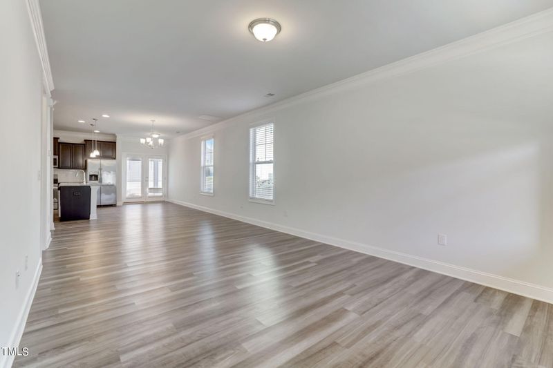 812 Sunshade Creek Dr, Wake Forest, NC 27587