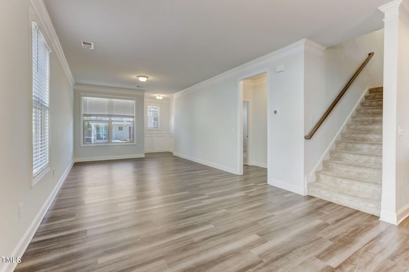 812 Sunshade Creek Dr, Wake Forest, NC 27587