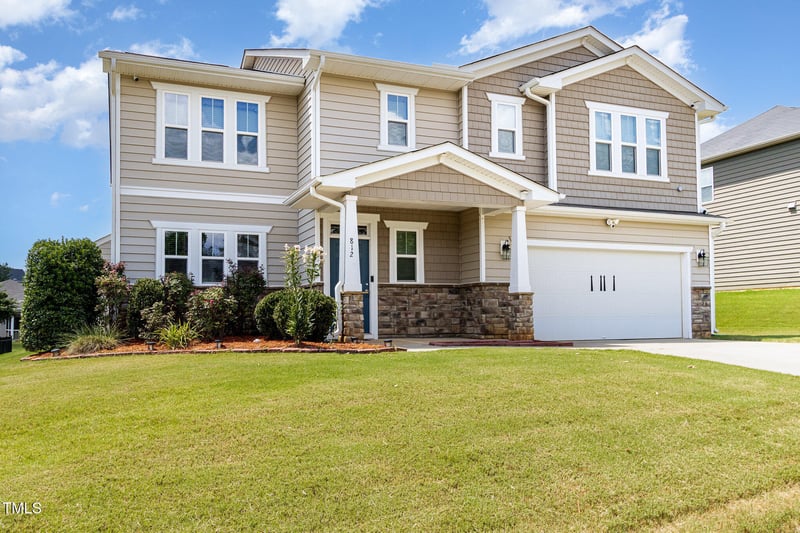 812 Teal Lake Dr, Holly Springs, NC 27540