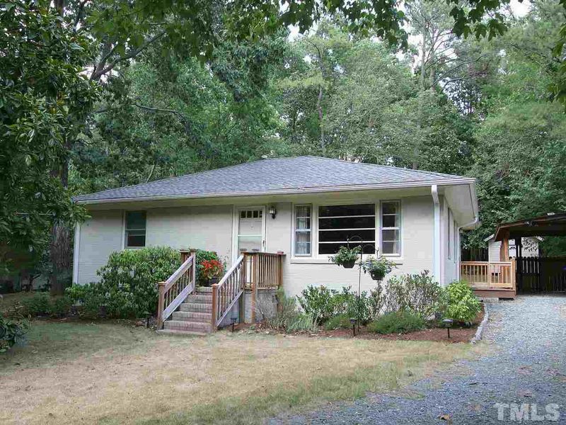 812 Ward St, Chapel Hill, NC 27516