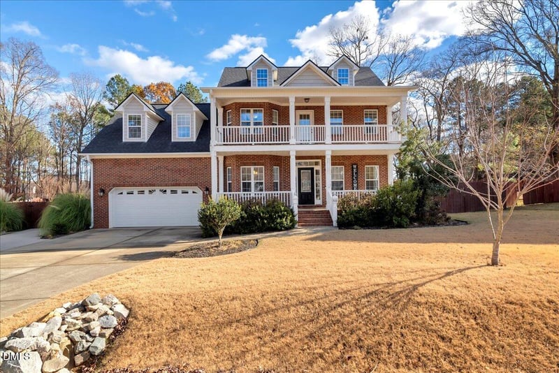 812 Winding Oak Way, Clayton, NC 27527