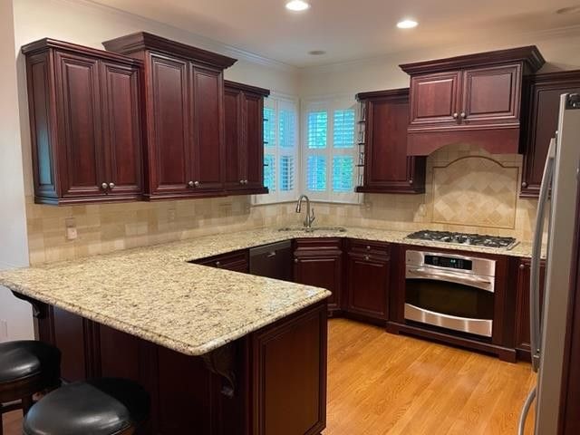 8120 Bluffridge Dr, Raleigh, NC 27615