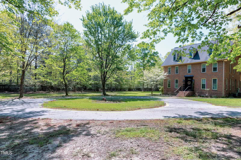 8120 Stillbreeze Dr, Fuquay Varina, NC 27526