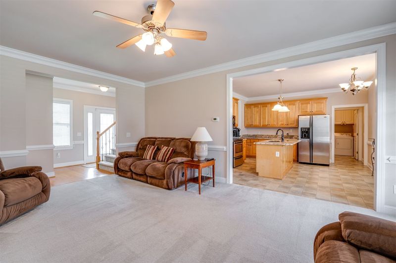 8120 White Star Dr, Fuquay Varina, NC 27526