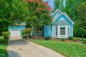 8121 Bluffridge Dr, Raleigh, NC 27615