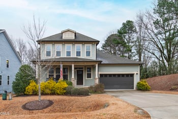 8121 Fieldcrest Ln, Fuquay Varina, NC 27526