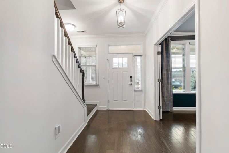 8121 Fieldcrest Ln, Fuquay Varina, NC 27526