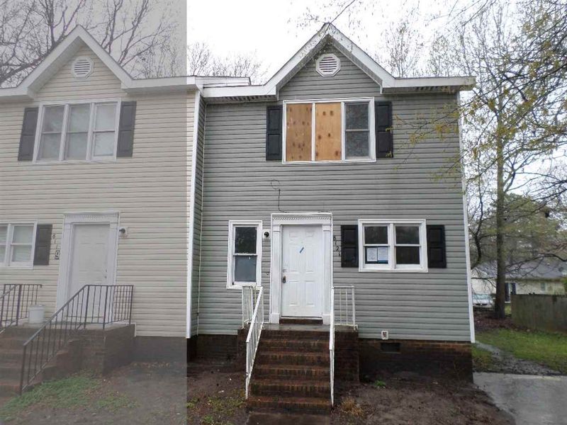 8121 Perry Creek Rd, Raleigh, NC 27616