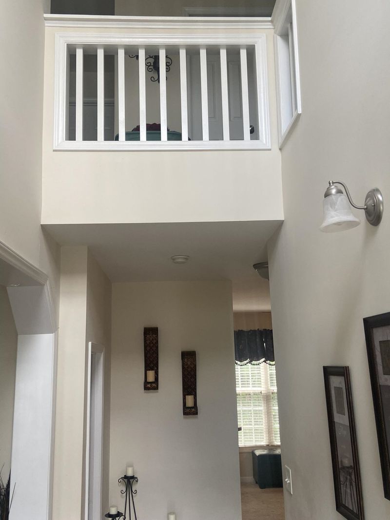 8121 Rolling Glenn Dr, Raleigh, NC 27616