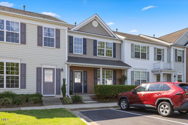8123 Rhiannon Rd, Raleigh, NC 27613