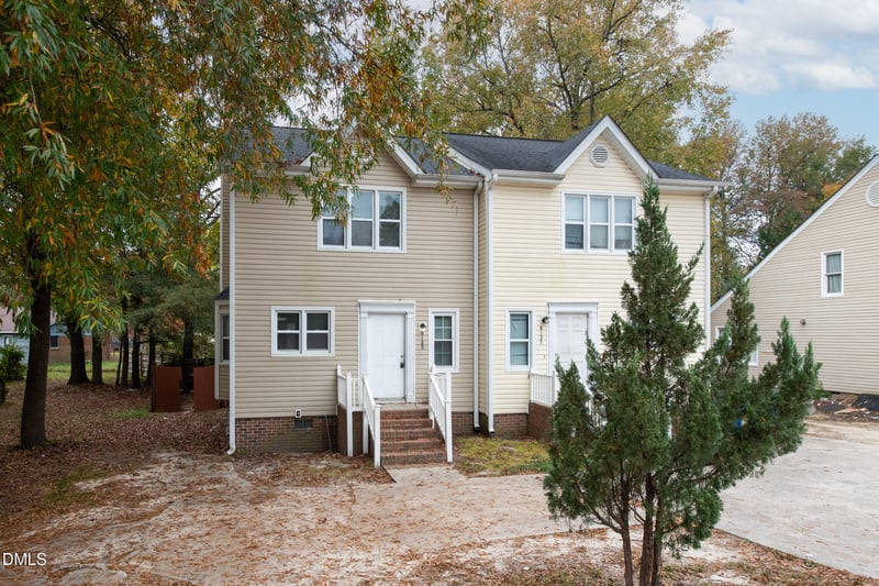 8125 Perry Creek Rd, Raleigh, NC 27616