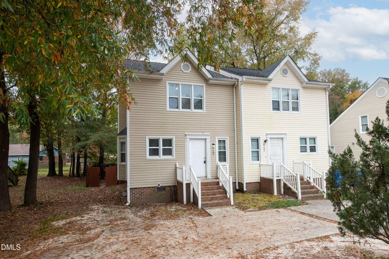 8125 Perry Creek Rd, Raleigh, NC 27616