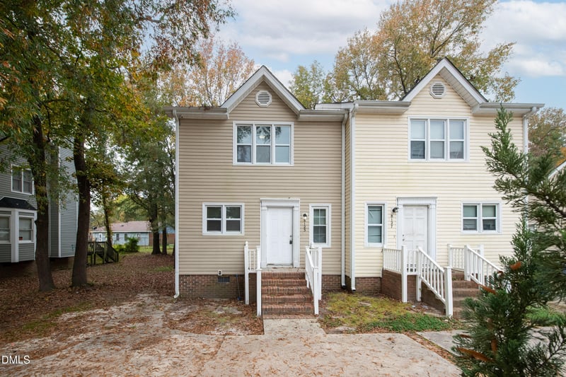 8125 Perry Creek Rd, Raleigh, NC 27616