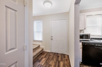 8125 Perry Creek Rd, Raleigh, NC 27616