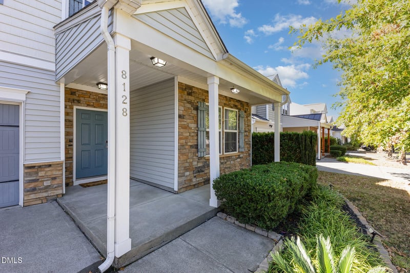 8128 Hartham Park Ave, Raleigh, NC 27616