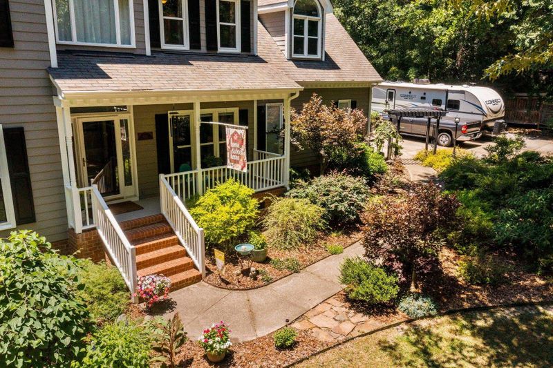 8128 Robincrest Ct, Fuquay Varina, NC 27526