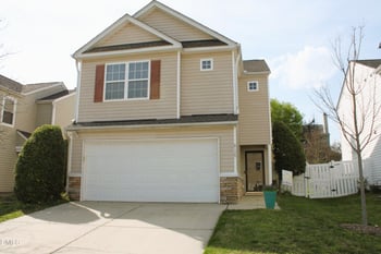 8129 Caliber Woods Dr, Raleigh, NC 27616