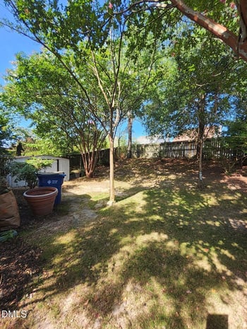 8129 Wesley Farm Dr, Raleigh, NC 27616