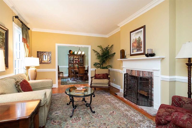 813 Ascot Ln, Raleigh, NC 27615
