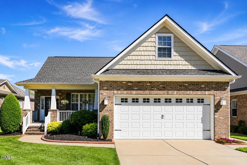 813 Canyoncreek Ln, Fuquay Varina, NC 27526