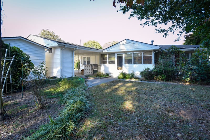 813 Church St, Zebulon, NC 27597