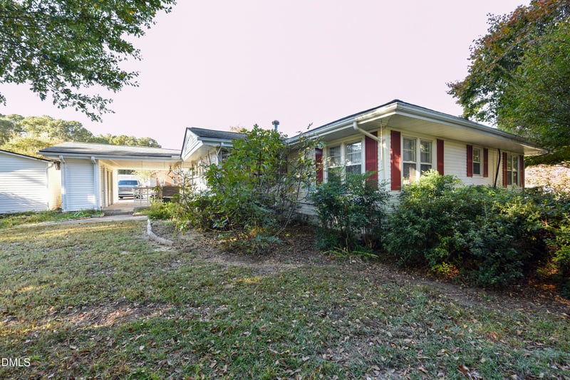 813 Church St, Zebulon, NC 27597