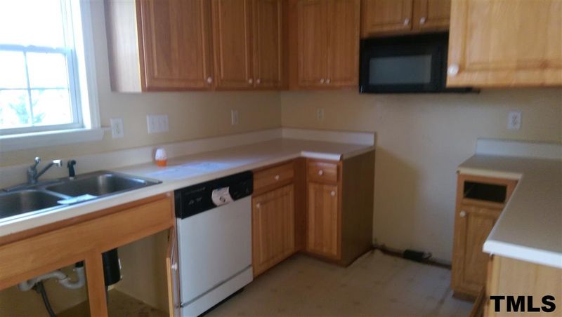 813 Kavkaz St, Raleigh, NC 27610