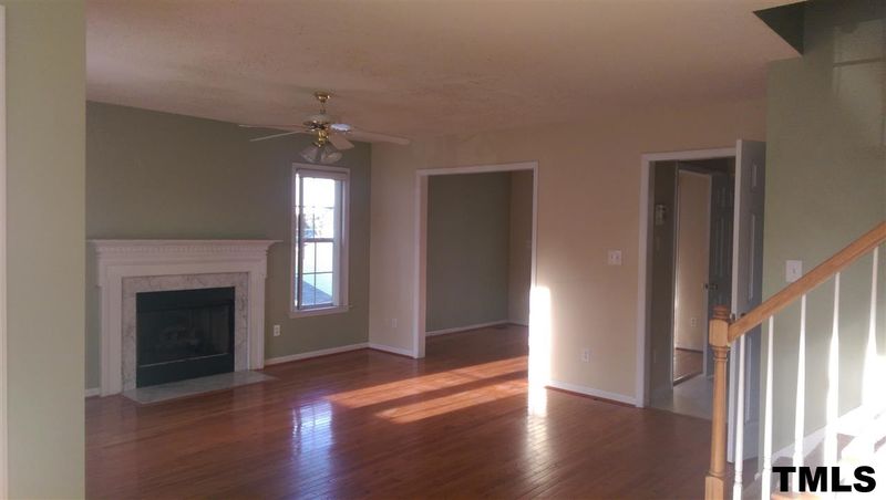 813 Kavkaz St, Raleigh, NC 27610