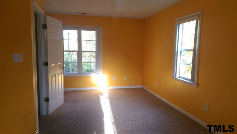 813 Kavkaz St, Raleigh, NC 27610