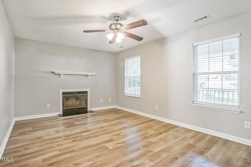 813 Perry Howard Rd, Fuquay Varina, NC 27526