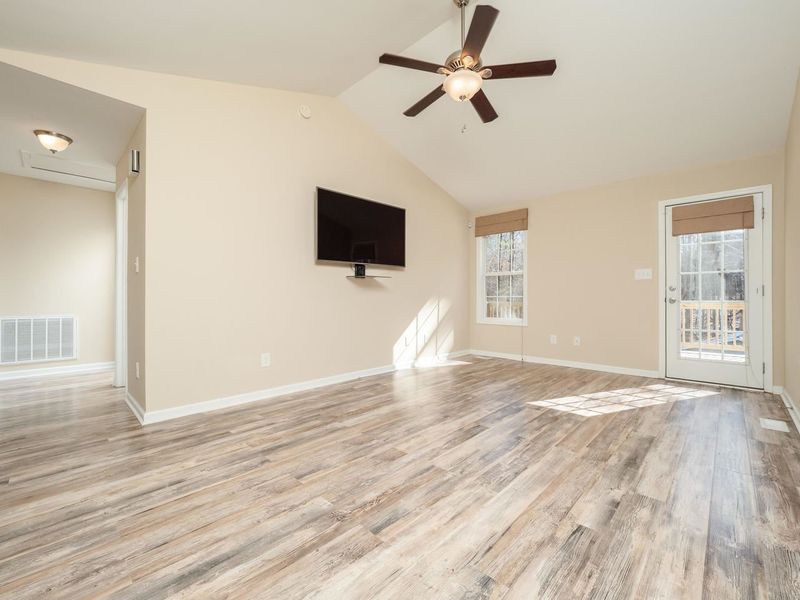 813 Troubadour Ln, Knightdale, NC 27545