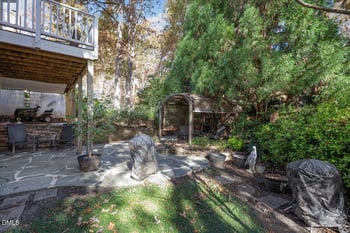 813 Vestavia Woods Dr, Raleigh, NC 27615