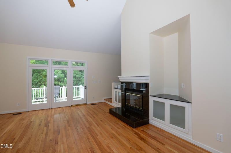 813 Vestavia Woods Dr, Raleigh, NC 27615