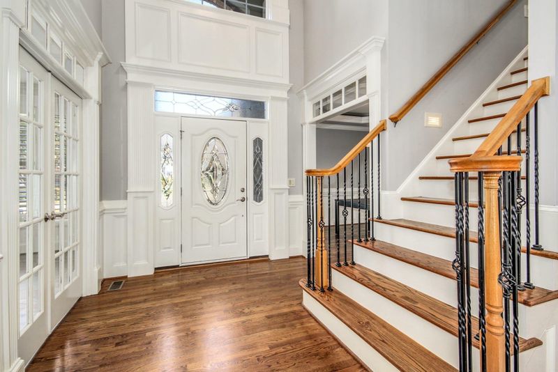 813 Winter Hill Dr, Apex, NC 27502