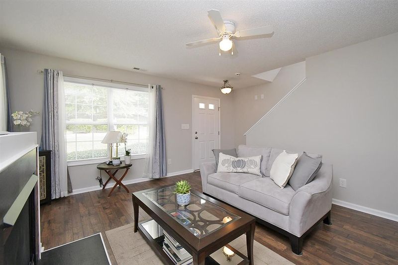813 Woodgreen Dr, Durham, NC 27704