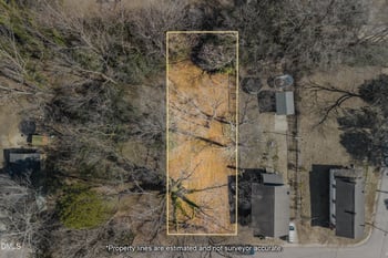 813 Woodrow St, Wilson, NC 27893