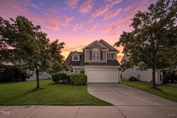 8132 Rolling Glenn Dr, Raleigh, NC 27616