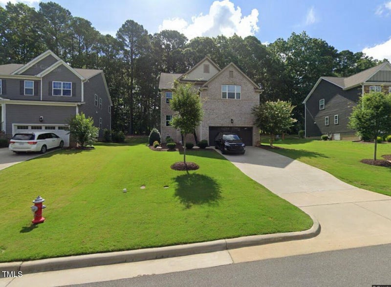 8132 Wheeler Woods Dr, Apex, NC 27539