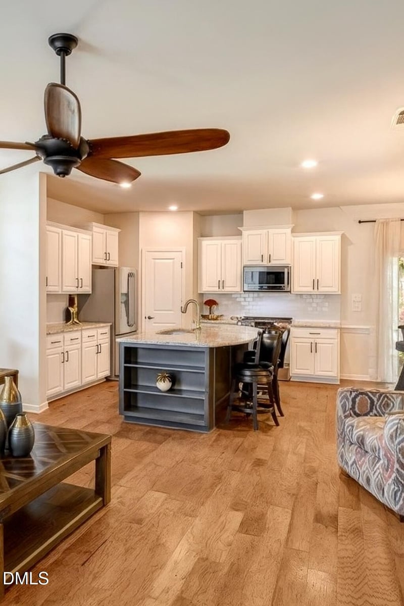 8132 Wheeler Woods Dr, Apex, NC 27539