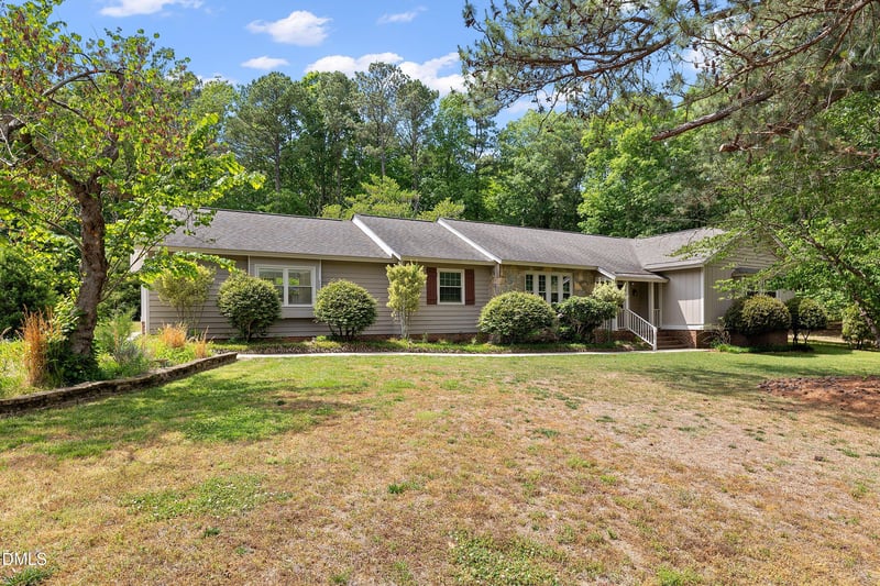 8133 Holly Forest Rd, Wake Forest, NC 27587