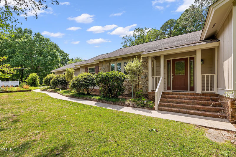 8133 Holly Forest Rd, Wake Forest, NC 27587