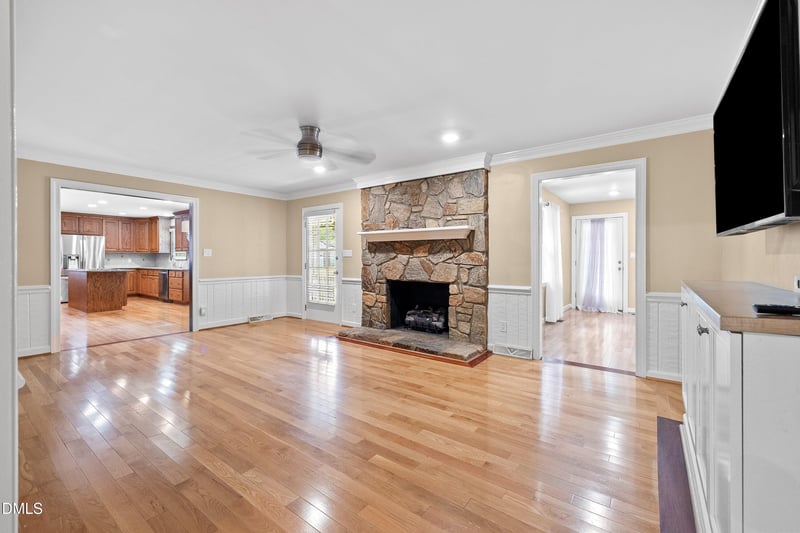 8133 Holly Forest Rd, Wake Forest, NC 27587