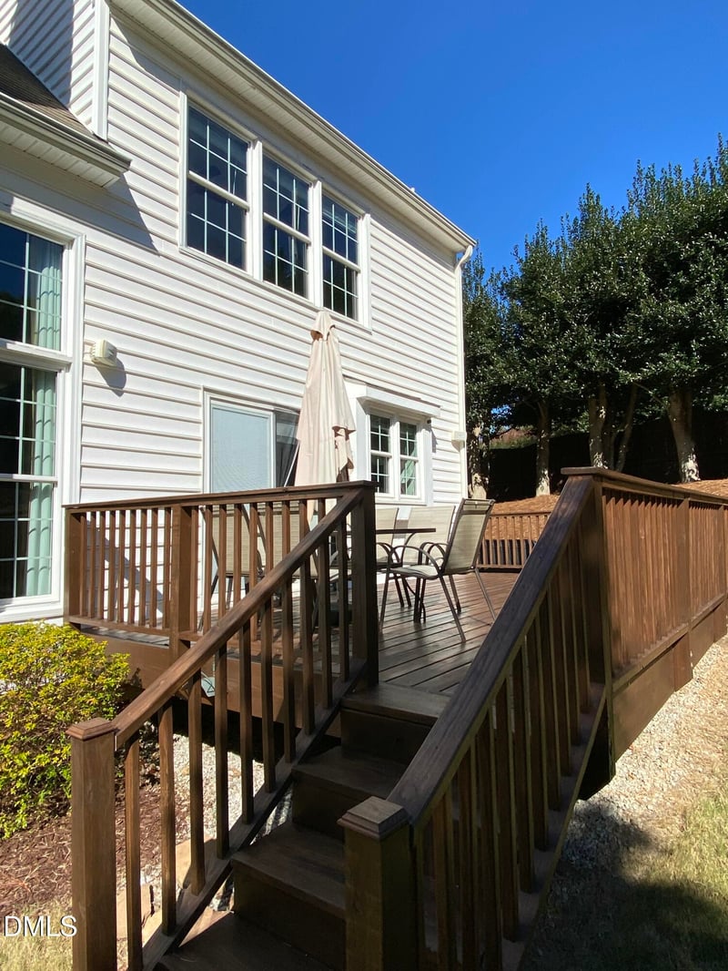 8136 Greywinds Dr, Raleigh, NC 27615