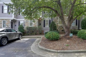 814 Cotton Exchange Ct, Raleigh, NC 27608